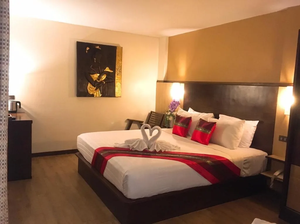 Superior room with Street View (No balcony) — BB Mantra Boutique Hotel